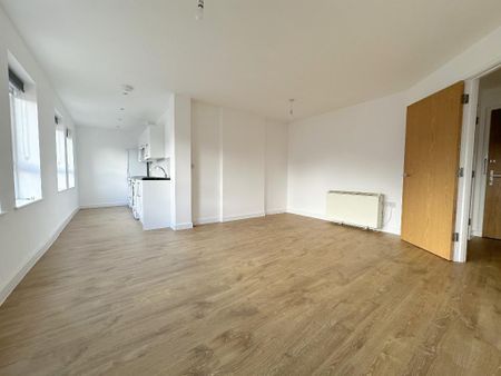 1 bedroom apartment to rent - Photo 2