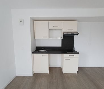 Location Appartement 2 pièces 47m² TOURS 37100 - Photo 1