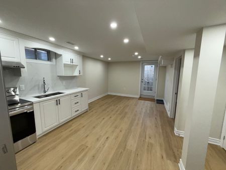 For Lease - 530 Driftcurrent Drive Unit# 23, Mississauga, Ontario - Photo 2