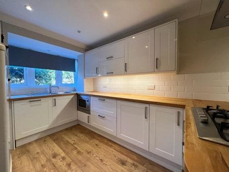 Howards Grove, Upper Shirley - Photo 3