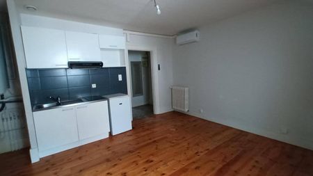 Location appartement t1 bis 2 pièces 30 m² à Rodez (12000) - Photo 5