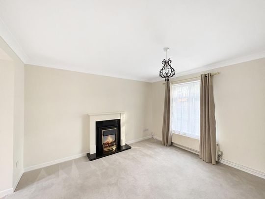 3 bedroom terraced house to rent - Photo 1