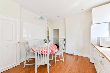 4 bedroom maisonette to rent - Photo 4