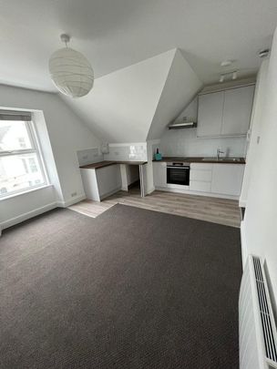 Headland Park, Plymouth, PL4 - Photo 1