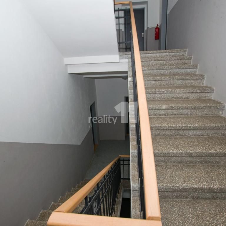 Pronájem bytu 1+kk 25 m2 - Photo 1