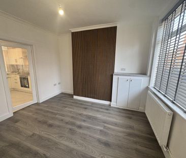 2 bedroom house to rent - Photo 1