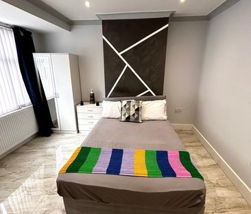 Room in a Shared House, Mount Pleasant, HA0 - Photo 3