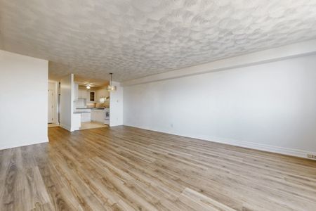 For Lease - 81 Millside Drive Unit# 703, Milton, Ontario - Photo 2