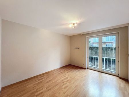 Ruim tweeslaapkamerappartement gelegen aan de Elizabetlaan, zuidgericht. - Photo 5