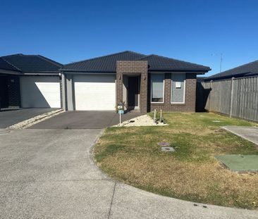 Modern Family Living in Prime Clyde North Location - Photo 5