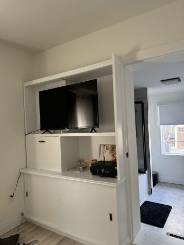 For Lease - 196 Walnut Street Unit# Main, Hamilton, Ontario - Photo 2