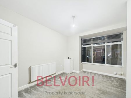 Terraced House to rent on - Photo 5