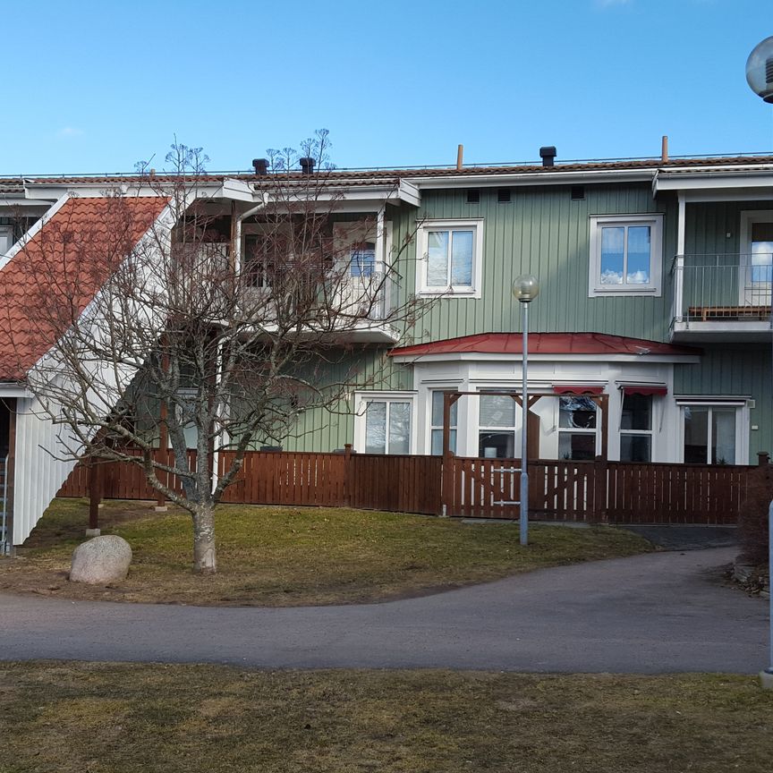 Järnvägsallén, Vimmerby - Photo 1