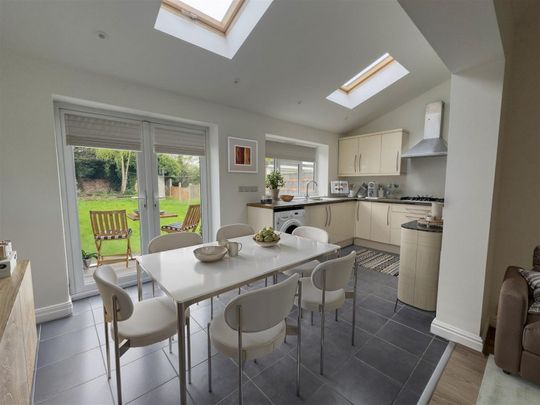 Lulworth Road, Hall Green, Birmingham - Photo 1