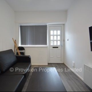 1 Bedroom Flat near Leeds City Centre - Photo 1