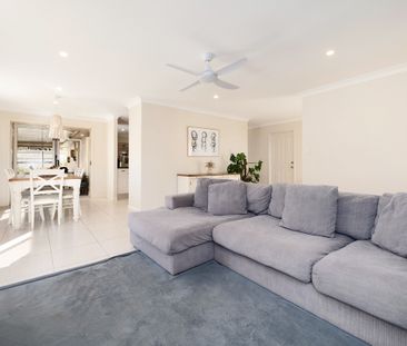 17 Ross Place, Wakerley QLD 4154 - House For Rent | Domain - Photo 4