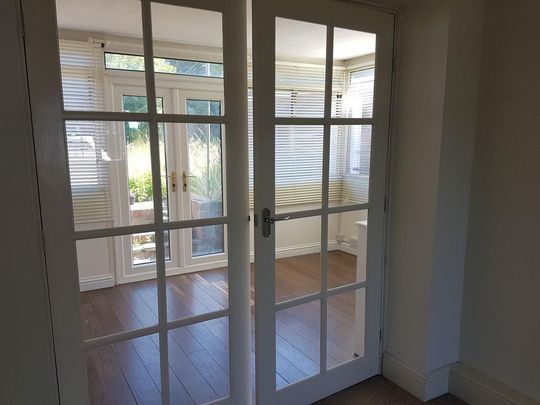 3 bedroom semi-detached house to rent - Photo 1