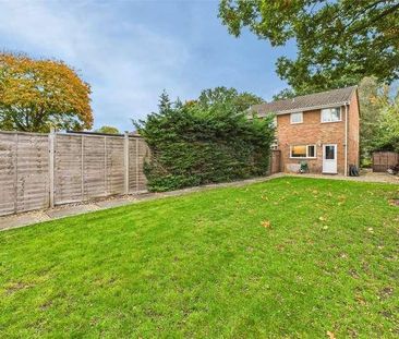 Keble Way, Owlsmoor, Sandhurst, Berkshire, GU47 - Photo 5