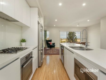 88 Ashcroft Avenue, Williams Landing VIC, Belconnen - Photo 3