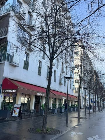 Location Appartement 4 pièces 84m² PARIS 13ème - Photo 5