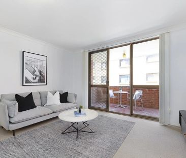 Oversized Apartment In Paramount Position - Photo 1