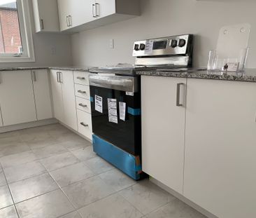 For Lease - 23 AMBER Drive, Wasaga Beach, Ontario - Photo 1