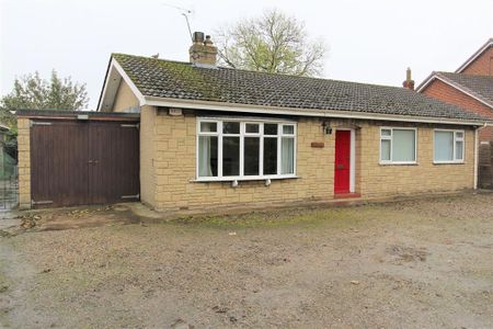 3 bedroom detached bungalow to rent - Photo 4