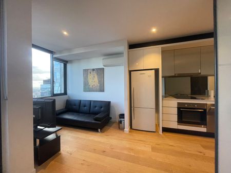 1 bedroom 1 bathroom apartment near Southern Cross Station - Photo 3