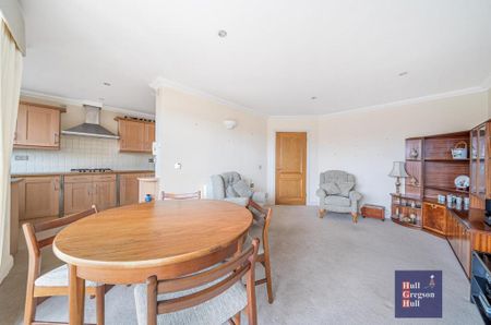 3 bedroom ground floor flat to rent - Photo 5