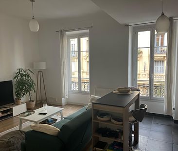 Appartement 2 pièces meublé de 43m² à Nice - 850€ C.C. - Photo 2