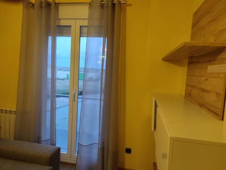 Piso de alquiler en Castellanos de Moriscos - Photo 2