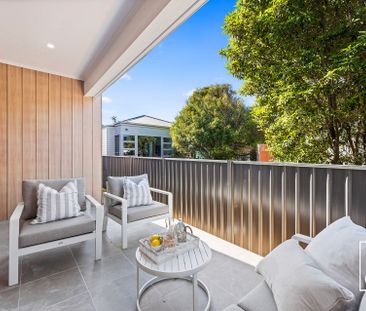 Brand New Architectural Masterpiece In Thirroul - Photo 2