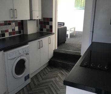 1 bedroom in a house share to rent - Photo 6