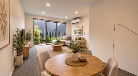City Centre Townhouse - Photo 2