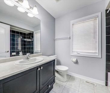 For Lease - 212 Cornell Park Avenue Unit# Main & 2nd, Markham, Ontario - Photo 2