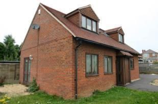 5 bedroom detached house to rent - Photo 1
