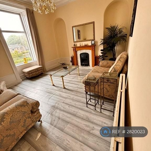 3 bedroom maisonette to rent - Photo 1