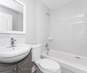 3 - 486 HOLTBY AVENUE | 3 - 486 HOLTBY AVENUE, Burlington - Photo 1