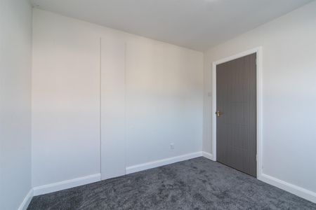 14 Moyadam Park - Photo 5