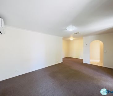 GREAT FAMILY HOME IN A CUL-DE-SAC! - Photo 1