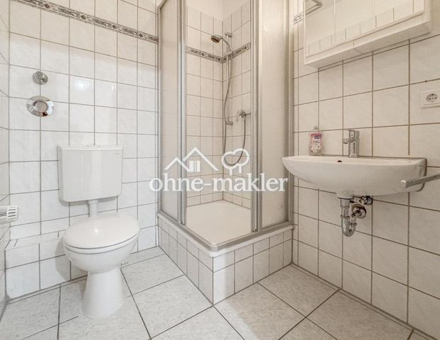 3,5 Zimmer - frisch renoviert - zentrale Lage - opt. Stellplatz - Photo 1