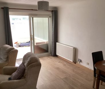 3 Bed Semi-Detached House, St. Andrews Close, LU1 - Photo 6