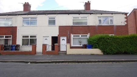 3 bedroom terraced house to rent - Photo 3