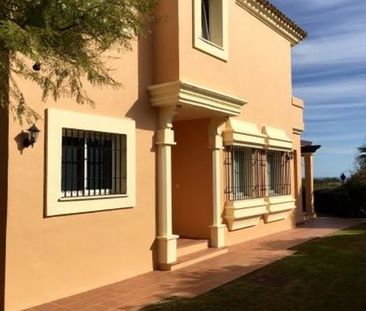 3 room luxury House for rent in Alcaidesa, Andalusia - Photo 2