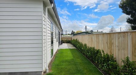 DANIELL ST, MASTERTON, 3 BDRMS - $700pw - Photo 2
