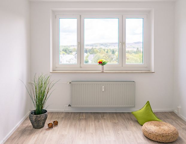 Hübsche 3-Raum-Wohnung mit Balkon - Foto 1