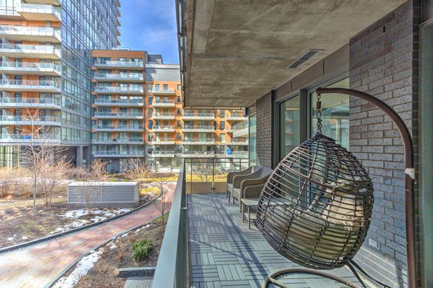 1025 Rue de la Commune E., Montréal (Ville-Marie), QC H2L - Photo 1