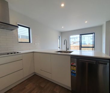 Lovely 3 bedroom Home, Fantastic view. - Photo 6