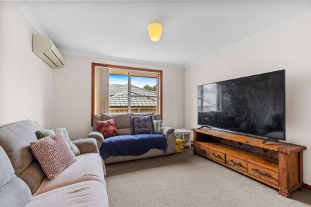 Family Home! - Photo 5