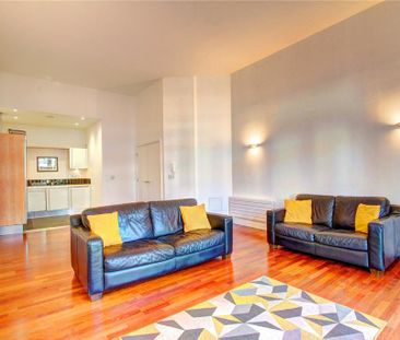 2 bedroom apartment to rent - Photo 3